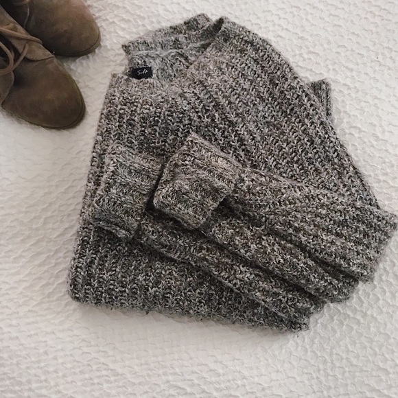 American Eagle Outfitters Sweaters - AE Sweater